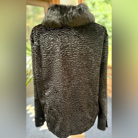 EUC faux lambswool car length coat by Itsu, size XL. - Picture 5 of 9